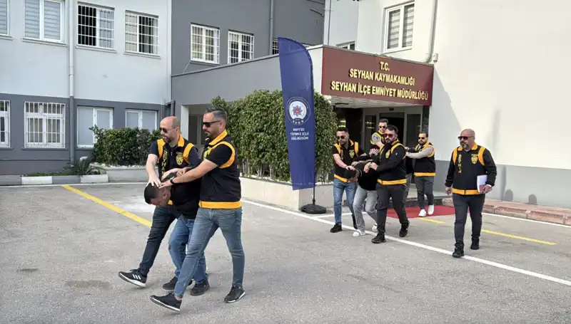 Alacak verecek meselesi yüzünden evin kurşunlanması dehşet yarattı!