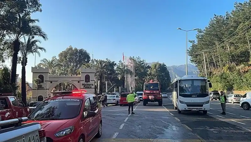 Muğla'da Beş Yıldızlı Otel Yangını: Misafirler Panik İçinde Kurtarıldı