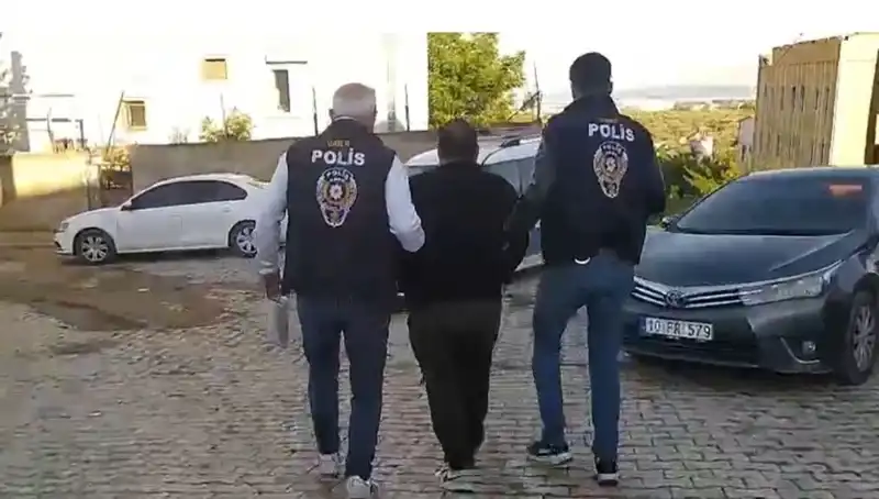 Balıkesir'de Dolandırıcılık Şebekesine Büyük Darbe: 4 Kişi Tutuklandı