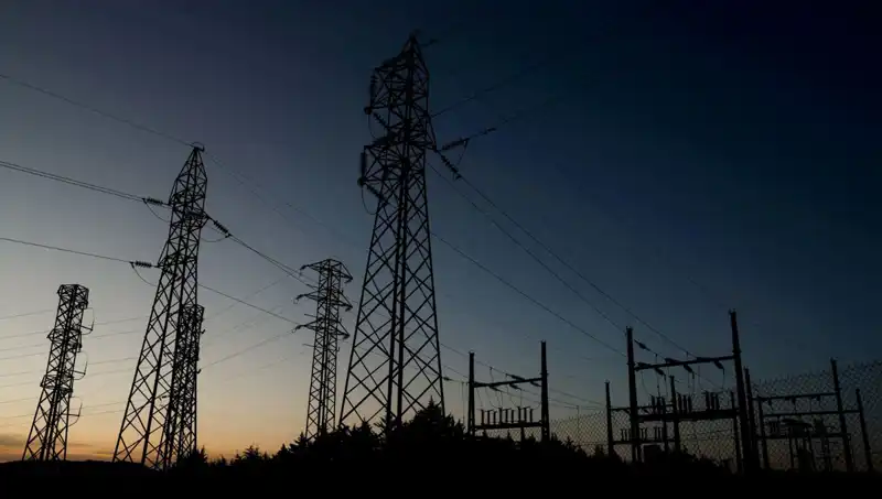 İzmir'de Elektrik Kesintileri: Hangi İlçelerde, Neden ve Ne Zaman?