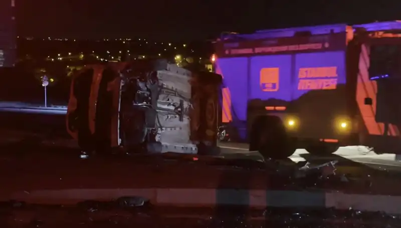 Havalimanı Yolunda Trajik Kaza: 6 Yaralı ile Takla Atan Araç
