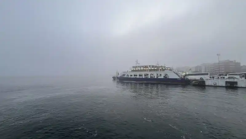Çanakkale Boğazı'nda Yoğun Sis Nedeniyla Gemiler Geçişe Kapandı!