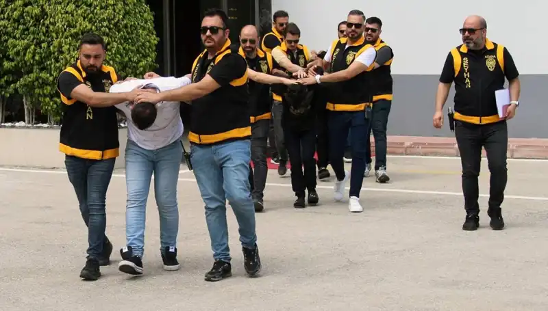 İş İnsanını Tuzakla Kandırıp Dövdüler, Servetini Saldırganlara Verdi!