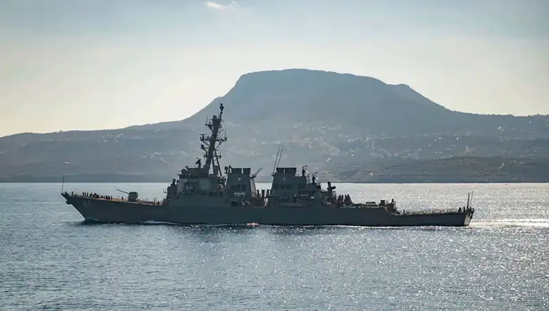 ABD’nin Yunanistan’da Stratejik Donanma Üssü Hareketliliği: Yeni Dönem Başlıyor