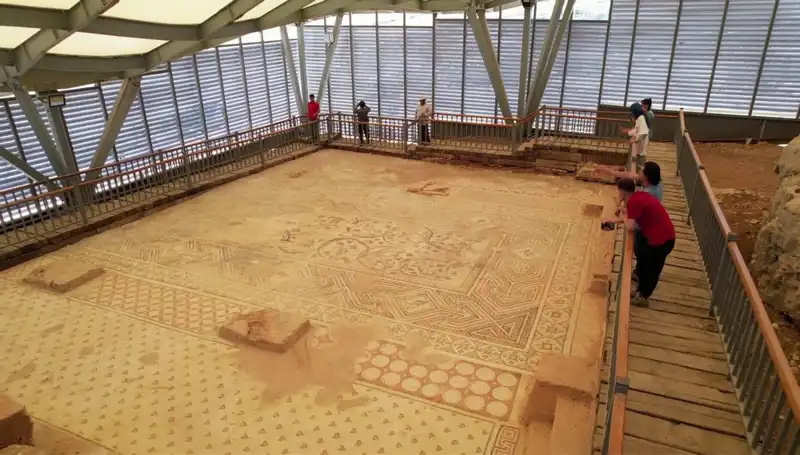 Restore Edilen İkonik 'Cennet Bahçesi' Mozaiği, Kültür Hazinemizi Ziyarete Açtı