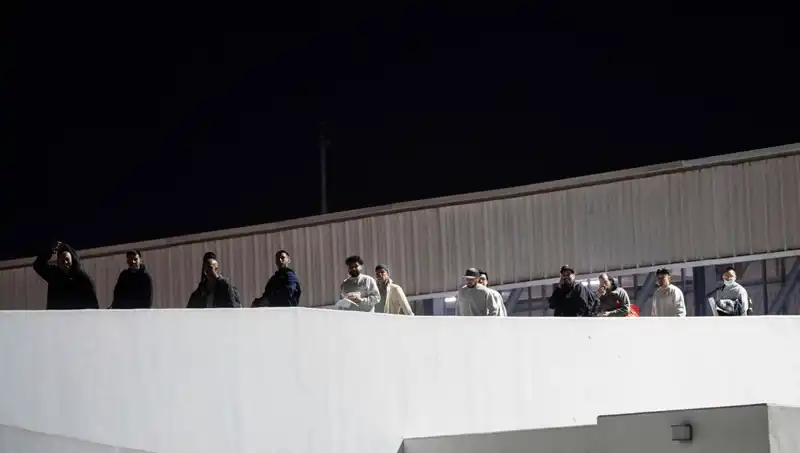 Ülke Genelinde Düzensiz Göçmen Operasyonları: İki İlde 150 Göçmen Yakalandı
