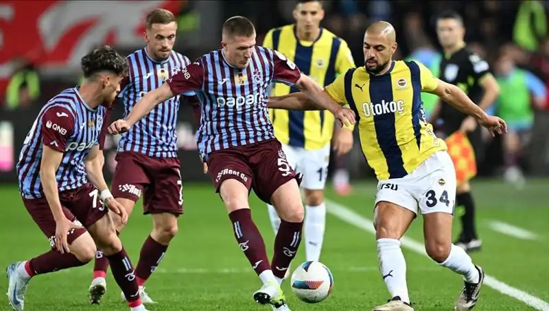 Fenerbahçe - Trabzonspor Derbisi: Kadıköy'de Şampiyonluk Hesapları Yapılacak