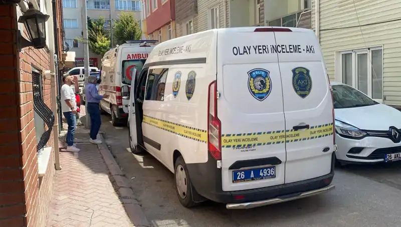 İki Çocuk Babası Adamın Evinde Gizemli Ölümü: Olayın Ayrıntıları
