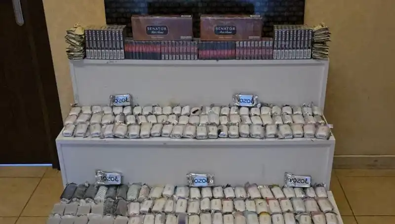 Gümrük Kaçağı Sigara Operasyonunda Büyük İkna: Yüzlerce Kilo Ele Geçirildi