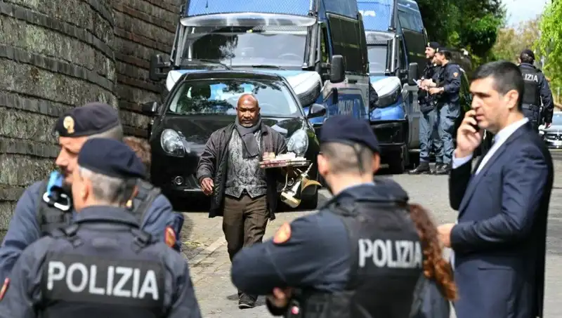 Roma'da İran ve ABD'nin Nükleer Konferansı: Gelecek Ne Olacak?
