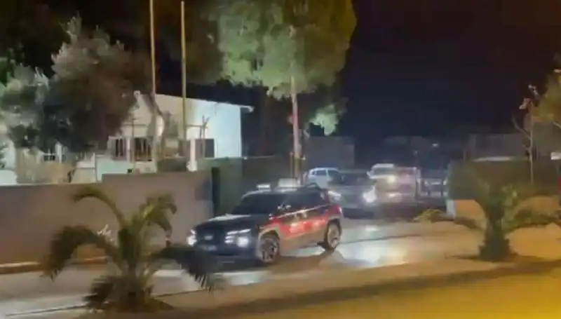 İzmir'de Şok Operasyon: 141 Hükümlü Tek Seferde Yakalandı!