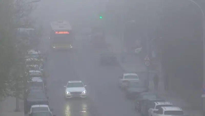 İstanbul'da Görüş Mesafesini Düşüren Sis: Şehirde Hayatı Nasıl Etkiledi?