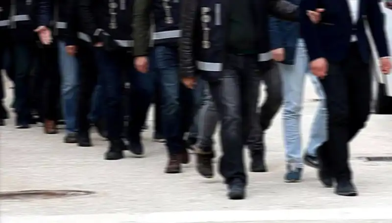 Sosyal Medya Tuzağı: Kadın Profilinden Gasp Olayı