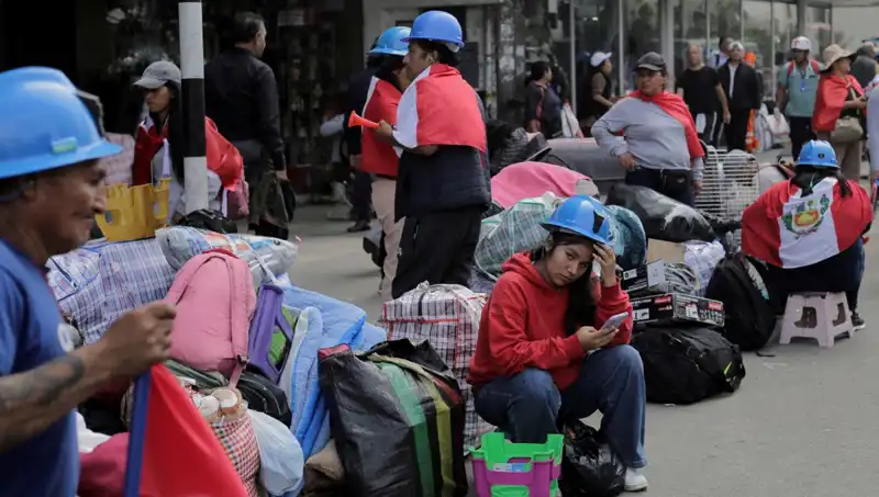 Peru'daki Madenciler Sokakları Buluşturdu: Protestoların Arka Planı Ne?