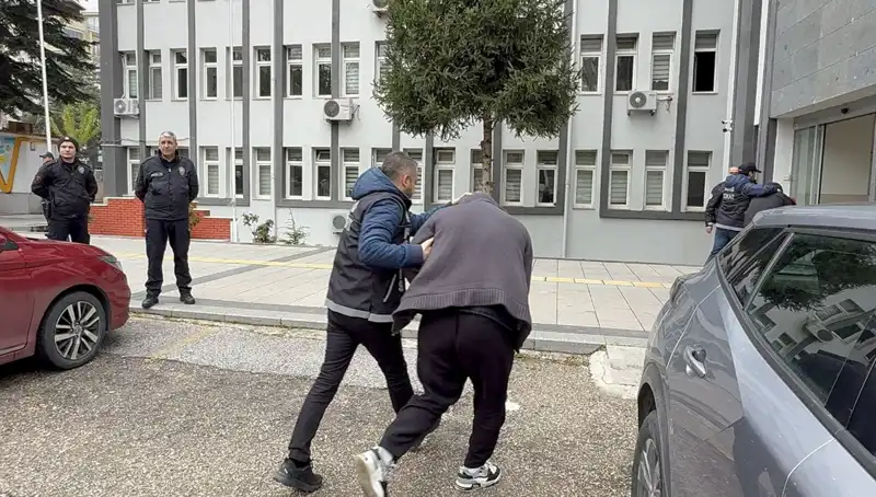 Sentetik Ecza Operasyonu: 10 Bin Hap ile 20 Gözaltı!