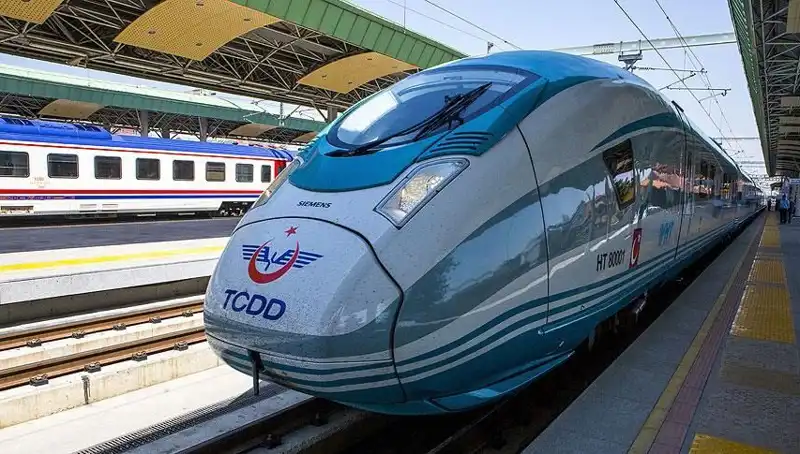 TCDD, 140 Yeni Tren Makinisti Alımı İçin Başvuruları Bekliyor!