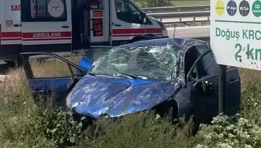 Kontrolden Çıkan Araç Takla Attı: İki Kişi Yaralandı!