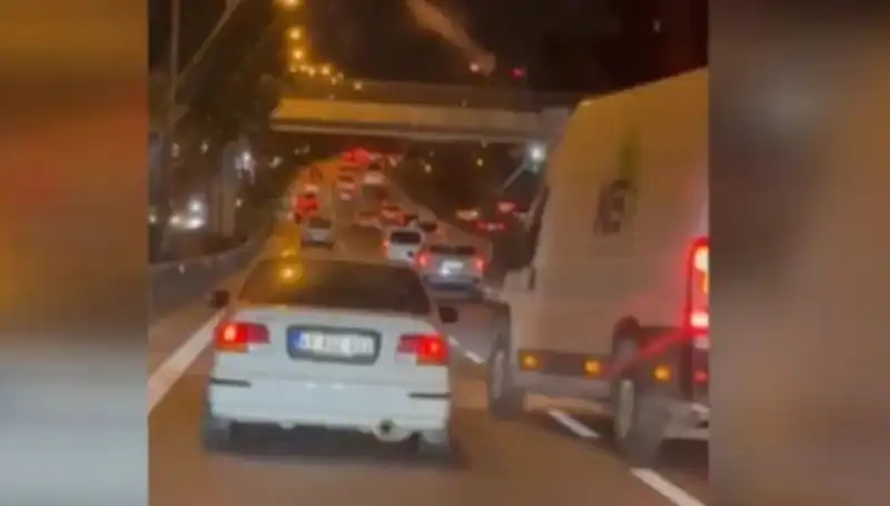 Tuzla'da Makas Terörü Sonrası Tutuklama: Sürücü Adalet Önünde!