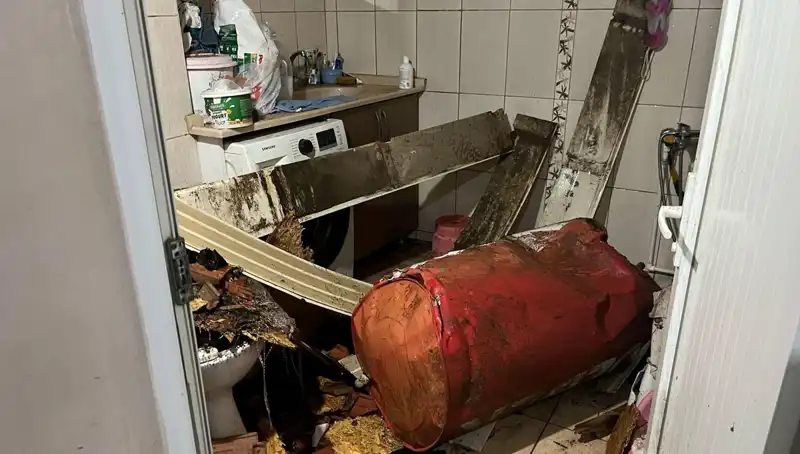 Ege Bölgesi'nde Fırtına Sonrası Aniden Beyaza Büründü: Son Durum Nedir?