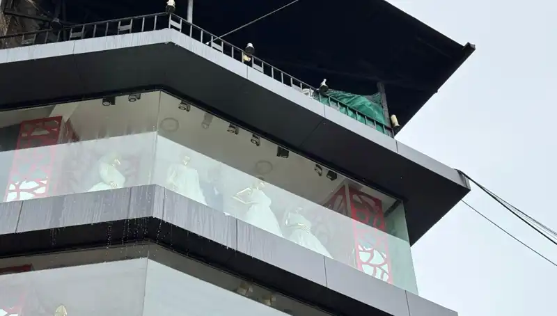 Giyim Mağazasında Korkutan Yangın: Alışveriş Hayatı Bir Anda Değişti