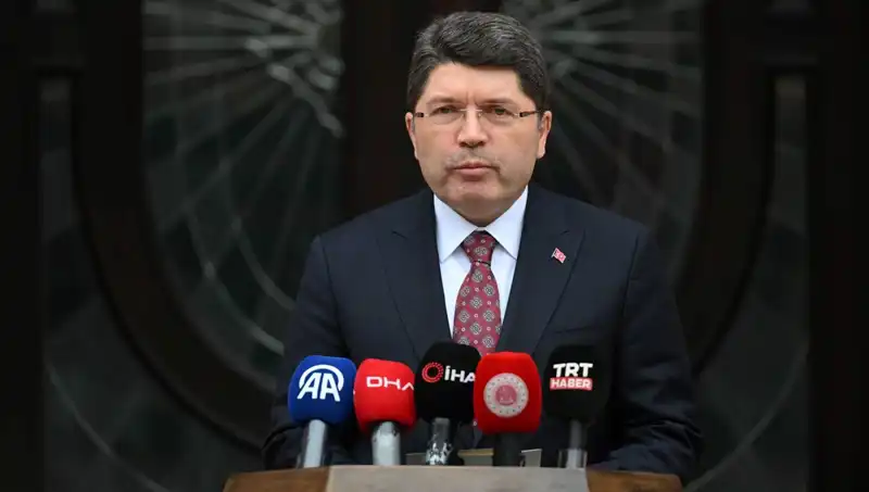 İmralı Heyeti Adalet Bakanı Tunç ile Kritik Görüşme Gerçekleştiriyor