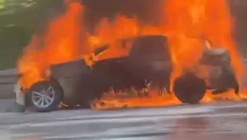 15 Temmuz Şehitler Köprüsü’nde Yangın Paniği: Araç alev alev yandı!
