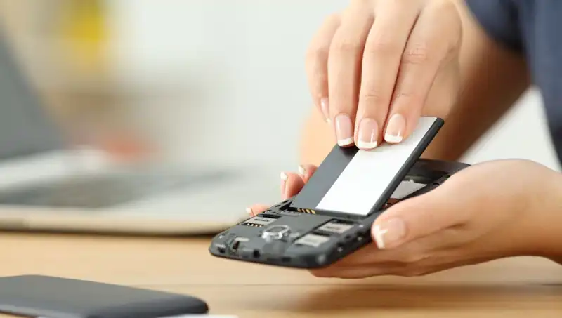 Xiaomi CEO’su, Karpuz Testi ile Batarya Dayanıklılığını Gözler Önüne Sürdü