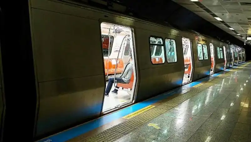 İstanbul’da Metro Durakları Kapatılıyor: Seyahat Planlarınızı Gözden Geçirin!