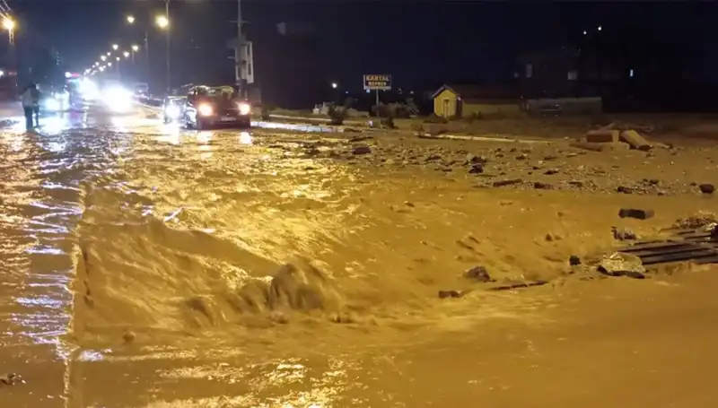 Konya ve Ankara'da Sel Felaketi: Can ve Mal Kaybı Endişesi