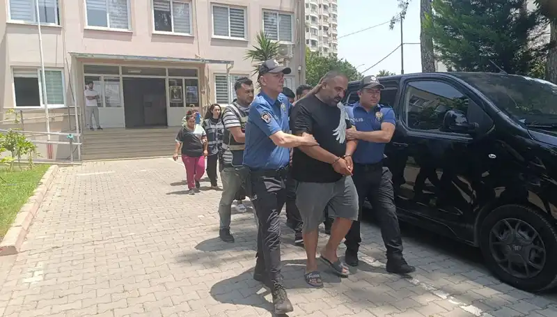 Adana'da Dolandırıcılık Şebekesi Çökertildi: Dört Tutuklama Gerçekleşti
