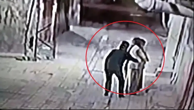 Pazarcı ve Simitçi Kılığına Giren Polisiye Şok: Kapkaççılara Operasyon Gerçekleşti!