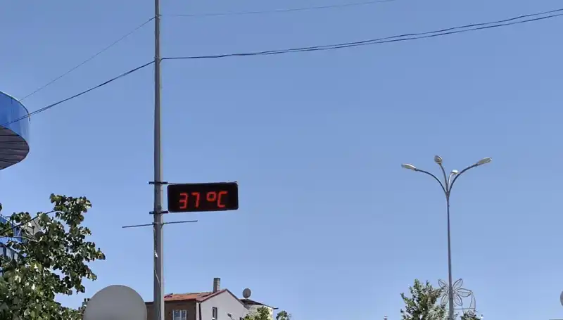 Sıcak Havalar Bizi Çökertecek! Termometreler 38 Dereceyi Geçti