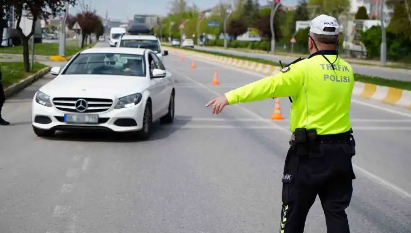 2025 Yılında Yeni Trafik Cezaları: Ne Kadar Artacak?