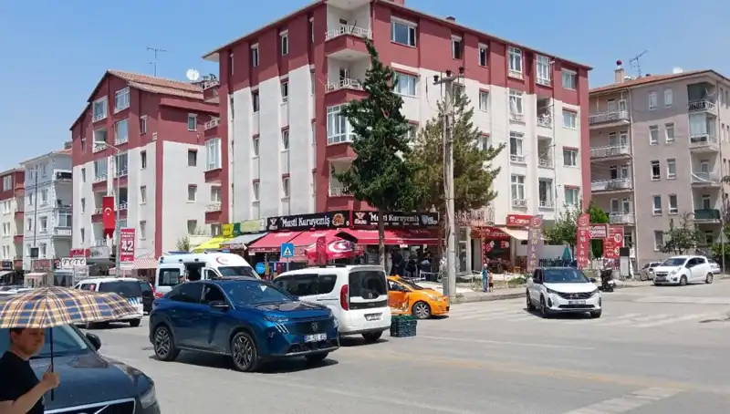 İstanbul'da Taksi ile Otomobil Çarpıştı: Olayın Ayrıntıları ve Etkileri Neler?