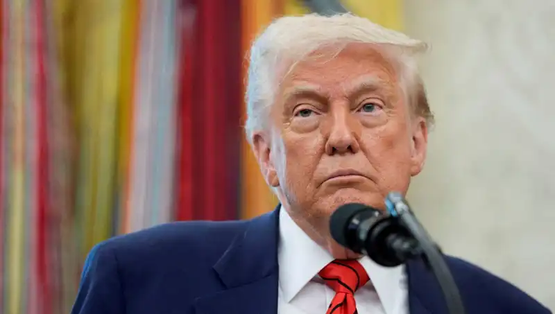 Trump, G7 Zirvesini Terk Etti: Beyaz Saray’da Acil Toplantı Alarmı!