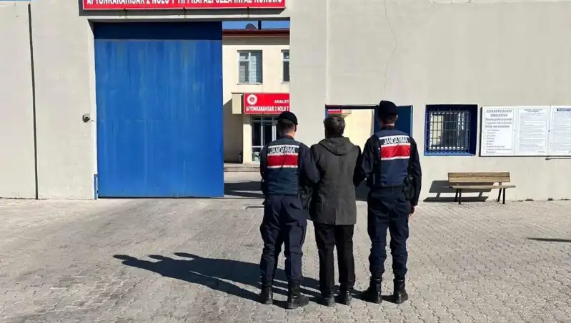 10 Yıl Hapisle Aranan Şüpheli Sonunda Yakalandı, Detaylar Şok Edici!